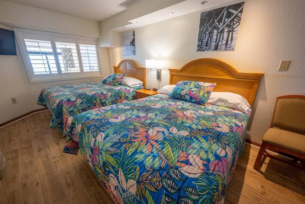 מירטל ביץ' New Remodeled Direct Oceanfront Views Beach Cove מראה חיצוני תמונה